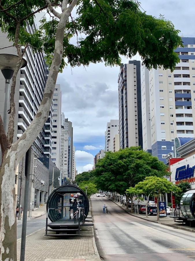 205- Apartamento 1 Quarto Suite, Encantador, Amplo E Decorado, Mobiliario Moderno, Cozinha Completa Com Utensilios , Excelente Vista Da Cidade E Localizacao Privelegiada No Bairro Bigorrilho , Curitiba Dış mekan fotoğraf